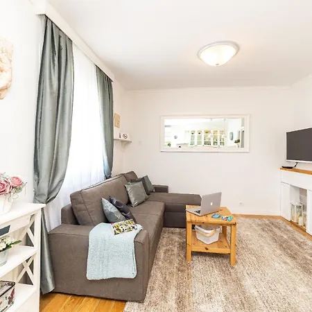 Ferienwohnung Fuer 4 Personen Ca 70 Qm In Split, Dalmatien Mitteldalmatien *