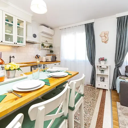 Ferienwohnung Fuer 4 Personen Ca 70 Qm In Split, Dalmatien Mitteldalmatien 스플리트
